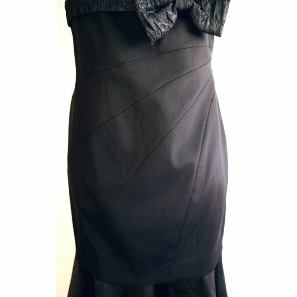 Karen Millen black mermaid dress with bow and flounce - Picture 4 of 11